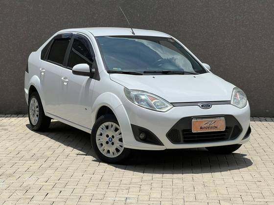 FORD FIESTA 1.6 ROCAM SE 8V FLEX 4P MANUAL